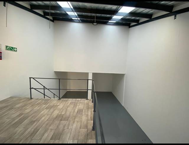 147M² WAREHOUSE FOR SALE IN BARBEQUE DOWNS